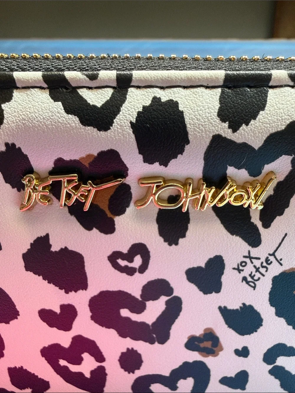 Betsey Johnson Pink and Black Heart Leopard Zip Wristlet - Picture 6 of 10
